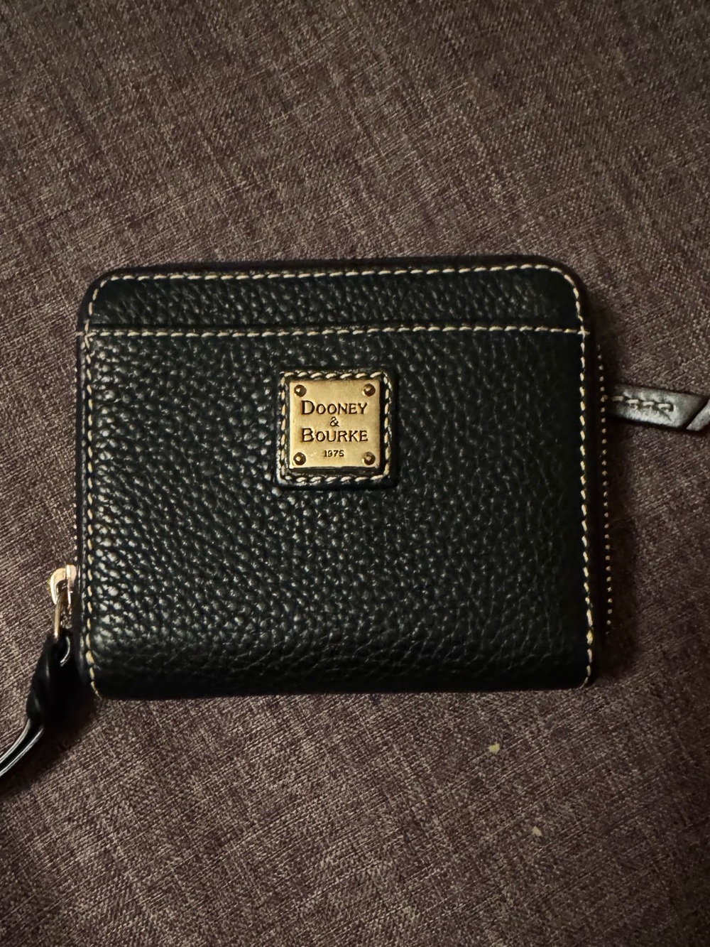 Dooney & Bourke black pebble grain leather small zip-around wallet